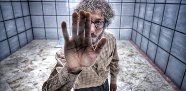 فیلم سینمایی «مردی عینکی» آماده اکران می شود