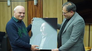 تقدیر و تشکر مدیرکل هنرهای نمایشی از ایرج طهماسب تقدیر و تشکر مدیرکل هنرهای نمایشی از ایرج طهماسب