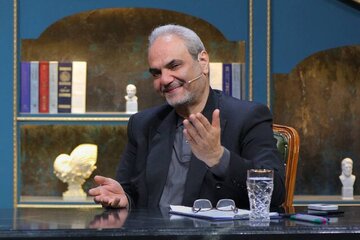 جواد خیابانی از صداوسیما خداحافظی کرد جواد خیابانی از صداوسیما خداحافظی کرد