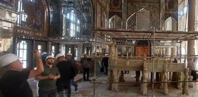 ۸۱ اینفلوئنسر بین‌المللی از کاخ گلستان دیدن کردند